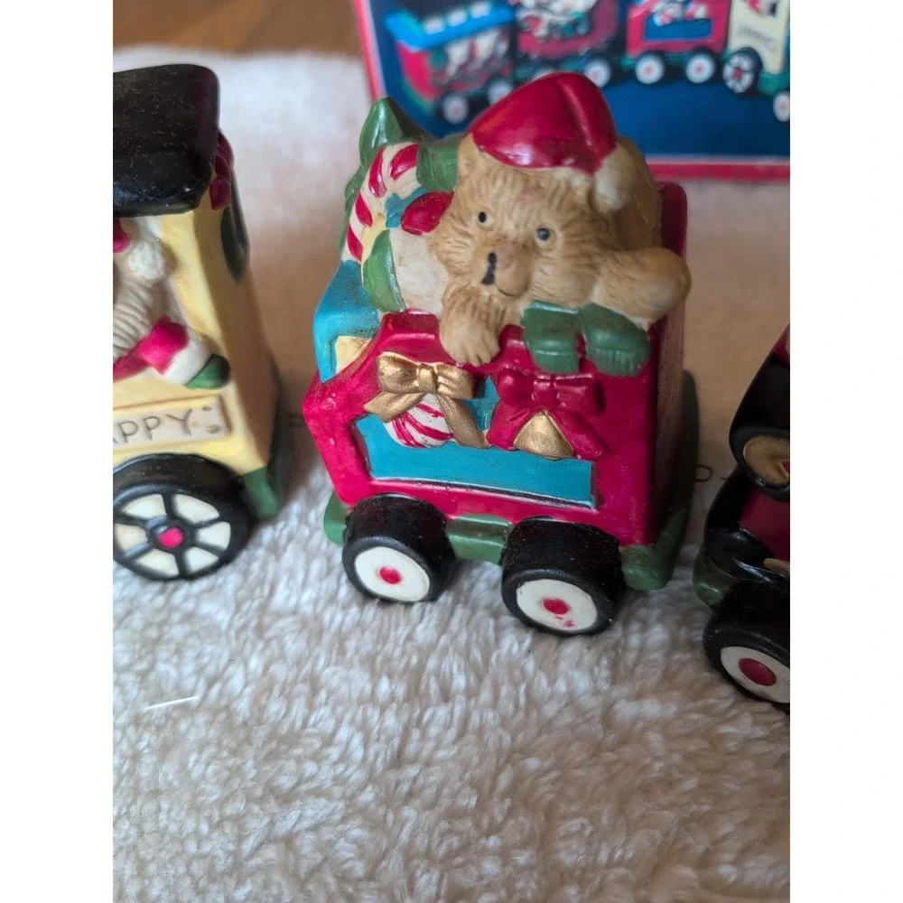 Vintage Fine Porcelain Christmas Train Santa And Friends 4 Piece Engine‎ Caboose